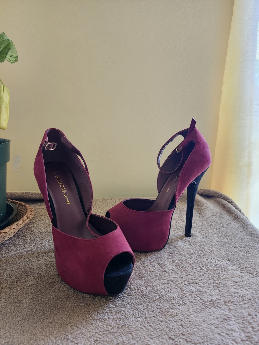 Wild Diva Wine Colored Suede Peep-Toe Platform Heels